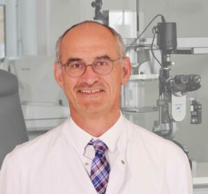 Prof. Markus Kohlhaas ist Spezialist für Augen lasern